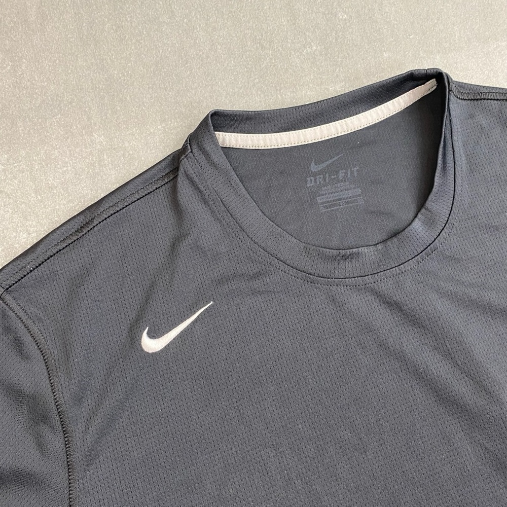 Nike Dri Fit Shirt Black Athletic Tee Training Mens XL - Picture 2 of 11